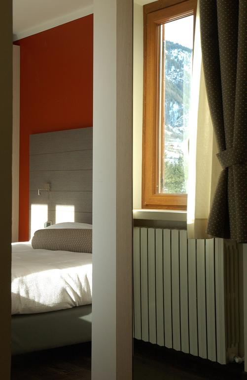 Hotel Bucaneve Bardonecchia Dış mekan fotoğraf